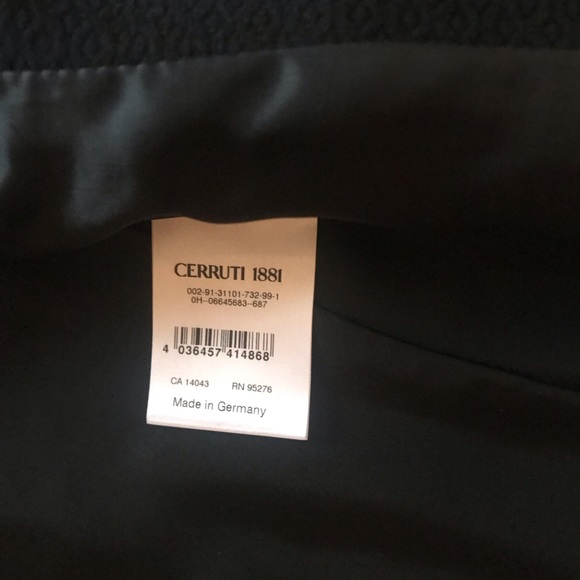 Dark blue authentic Cerutti 1881 jacket and skirt - Picture 9 of 10